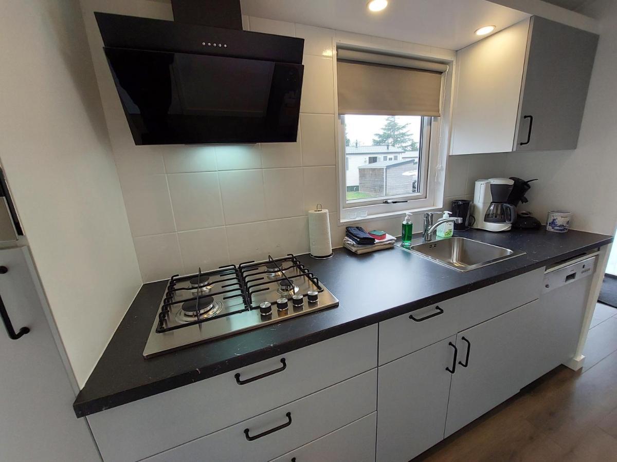 Modern En Chic Chalet Tot 4 Personen Op De Veluwe Recreatiepark De Oude Driest 皮滕 外观 照片