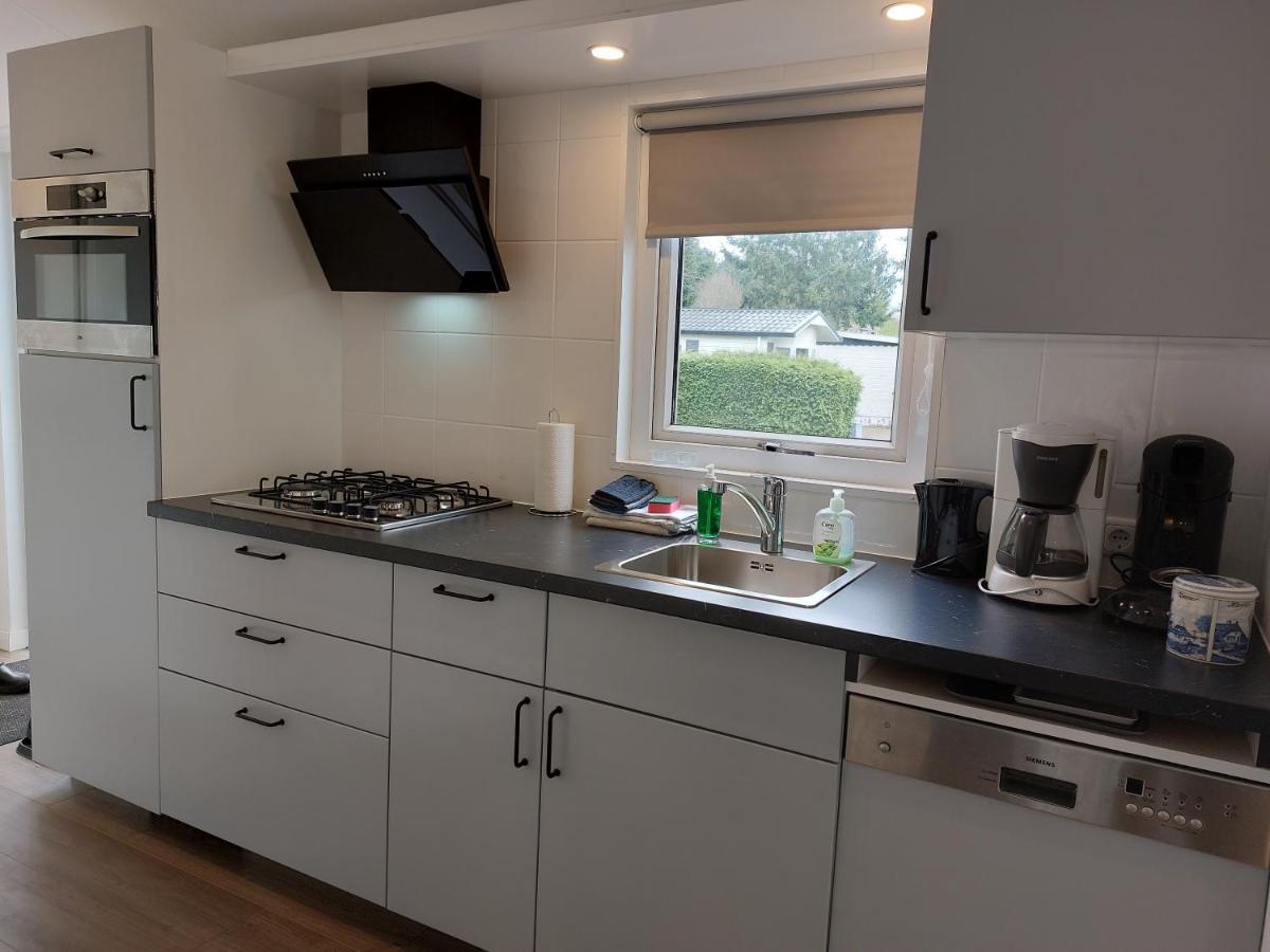 Modern En Chic Chalet Tot 4 Personen Op De Veluwe Recreatiepark De Oude Driest 皮滕 外观 照片