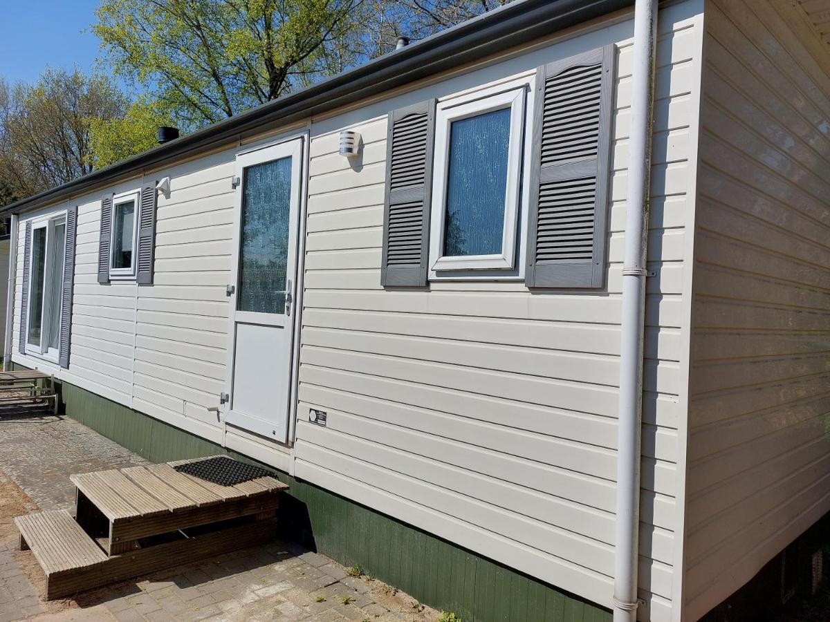 Modern En Chic Chalet Tot 4 Personen Op De Veluwe Recreatiepark De Oude Driest 皮滕 外观 照片